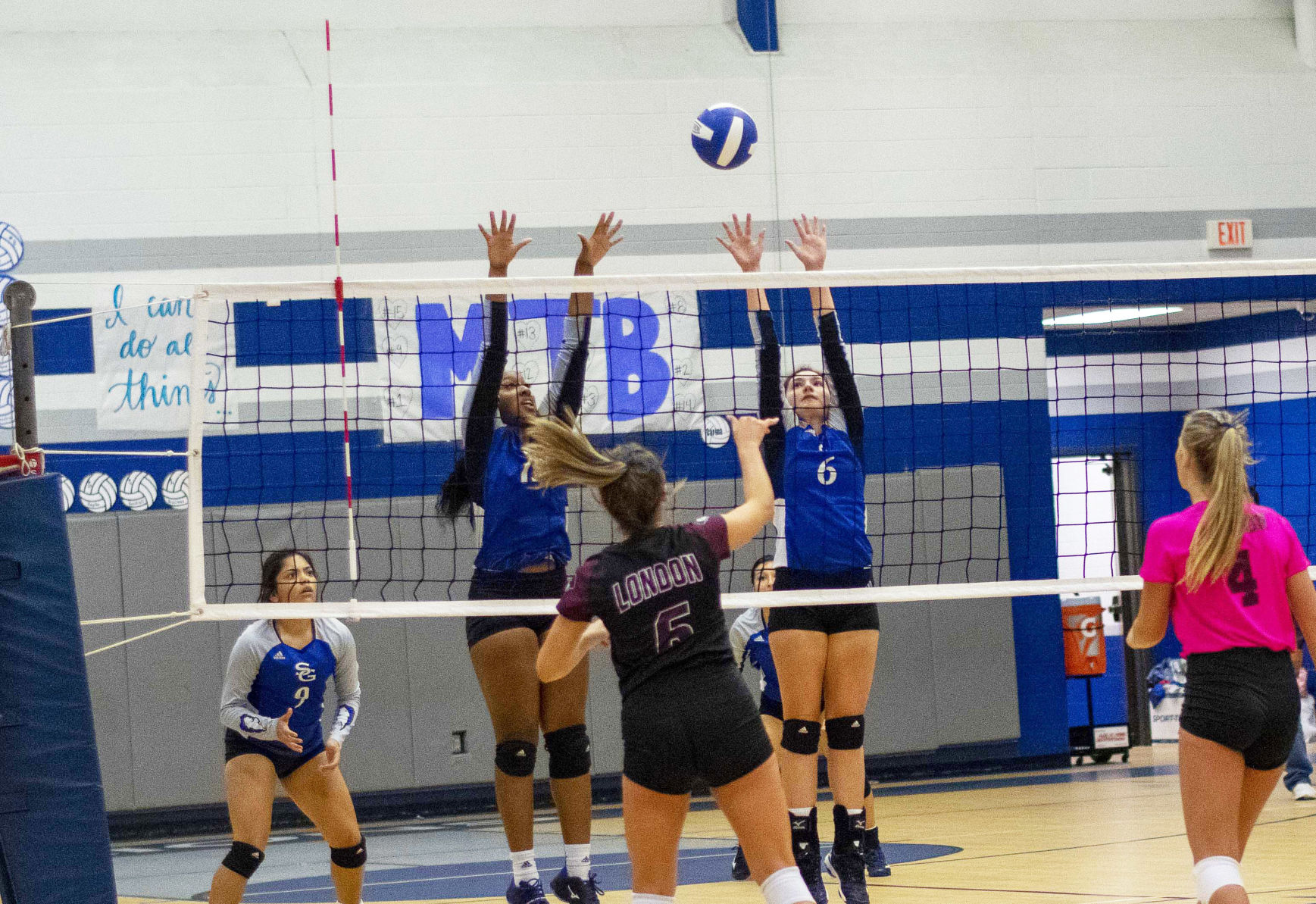 Pirates beat Lions in straight sets